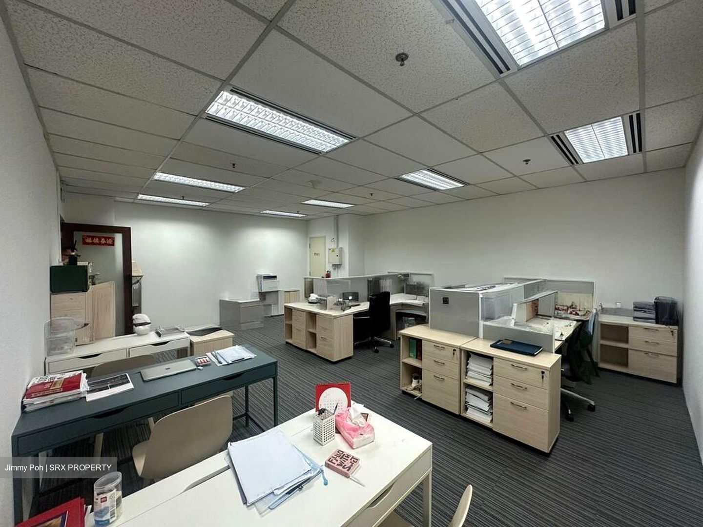 Sunshine Plaza (D7), Office #528833091